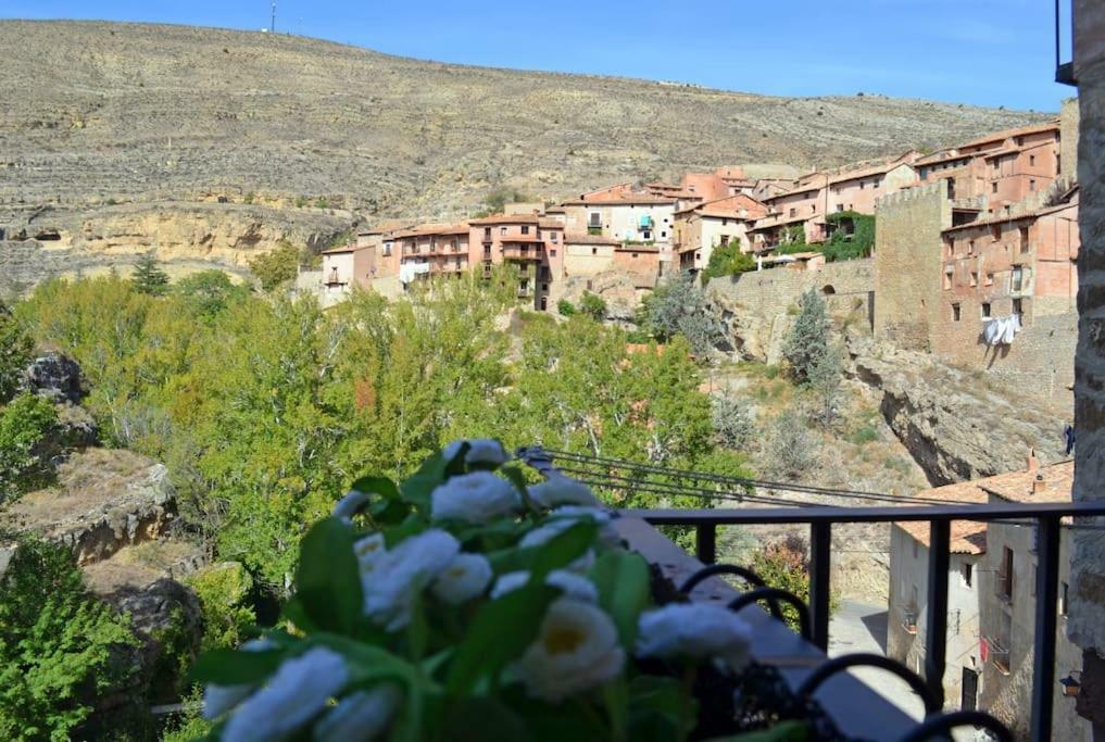 Apartamento Portal Del Agua Albarracin Exterior photo