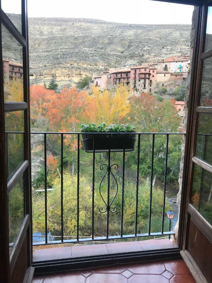 Apartamento Portal Del Agua Albarracin Exterior photo