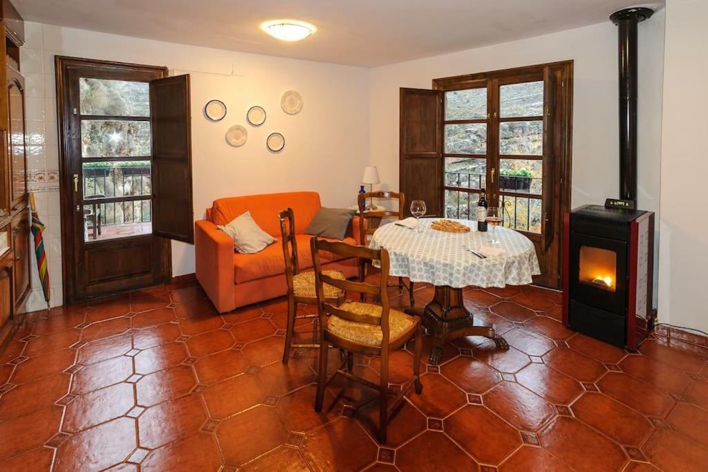 Apartamento Portal Del Agua Albarracin Exterior photo